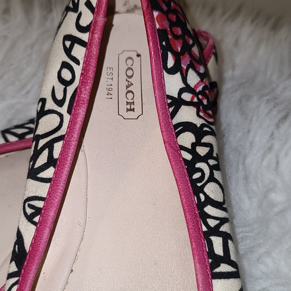 Coach Flats - Picture 2 of 3